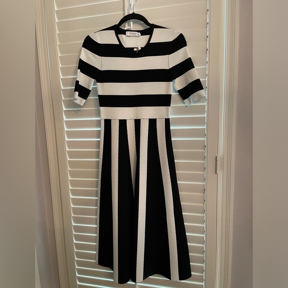 NWT, Anthropologie's Bailey / 44, Tori stripped dress, black and white, XS - Picture 4 of 4